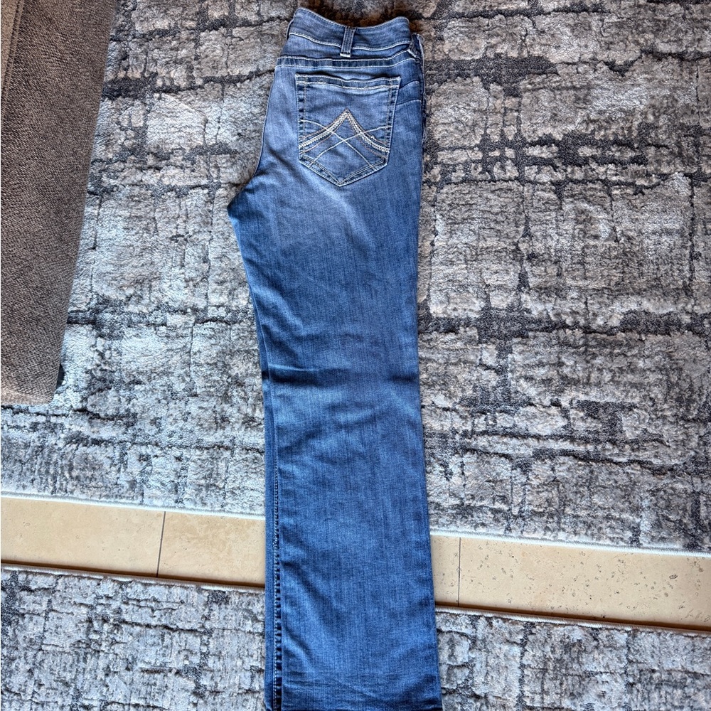 NEVER WORN!! Ariat Women's Boot Cut Jeans in Blue, size 33R